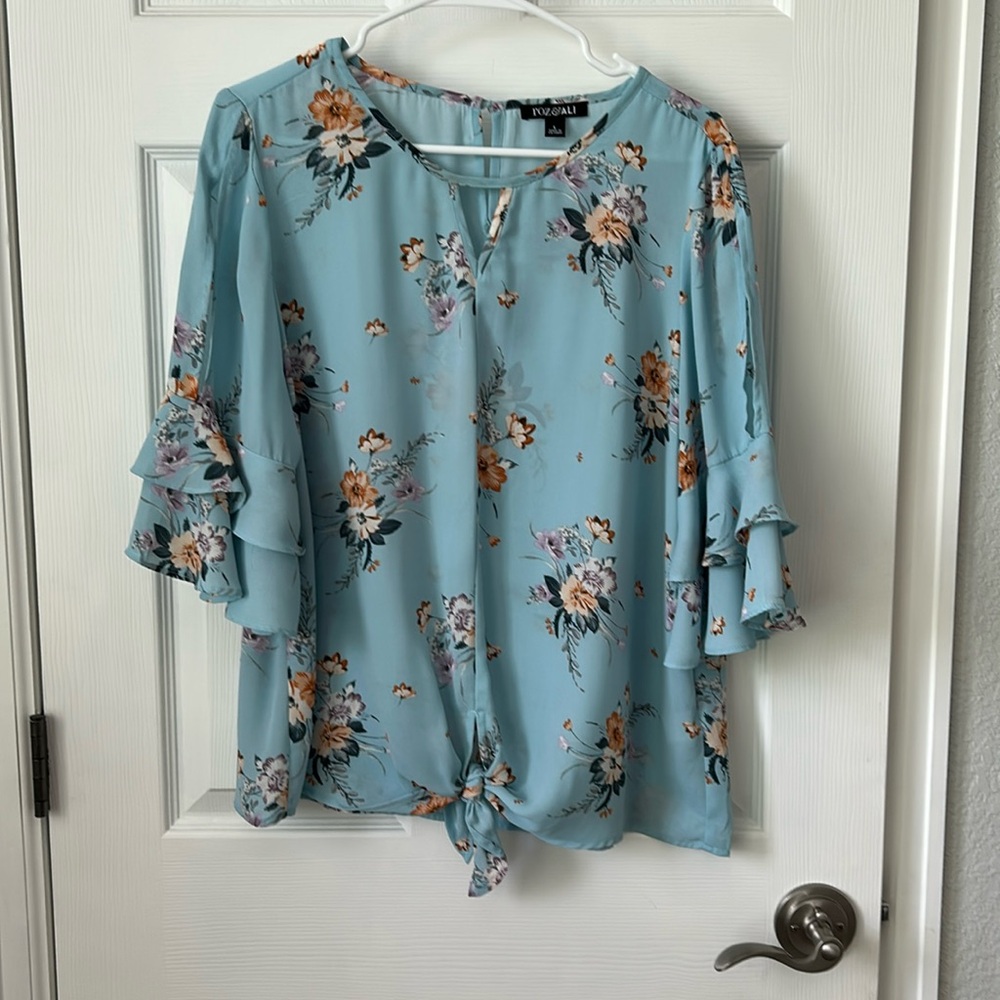 Rose and Ali summer blouse size large